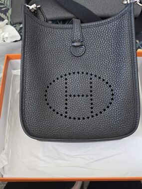 Hermes Black Evelyne 16